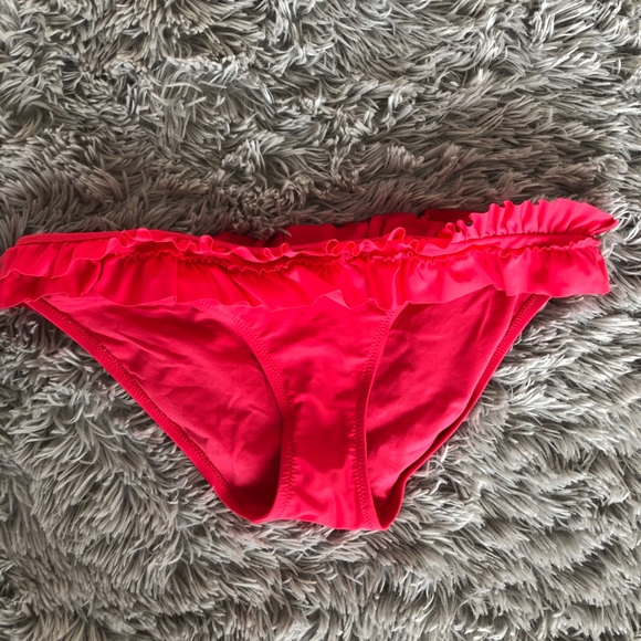 2/$20🛍American Eagle • Ruffle Bikini Bottom • SzL - Picture 1 of 3